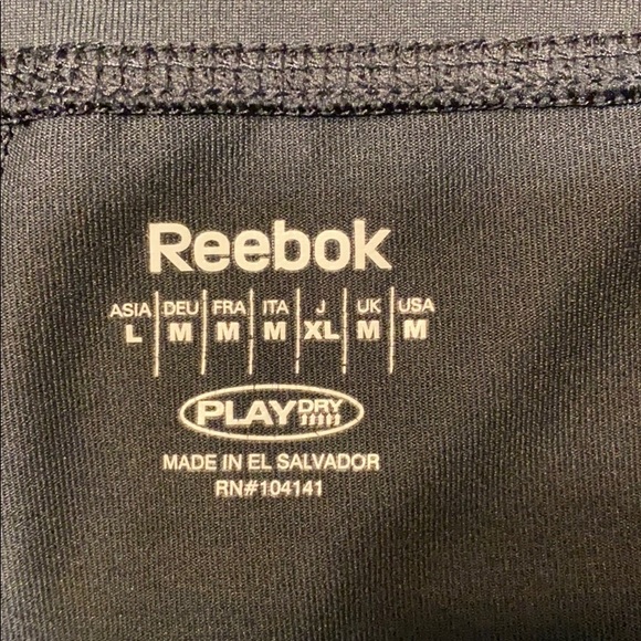 Reebok black size medium stretchy pants - Picture 4 of 8